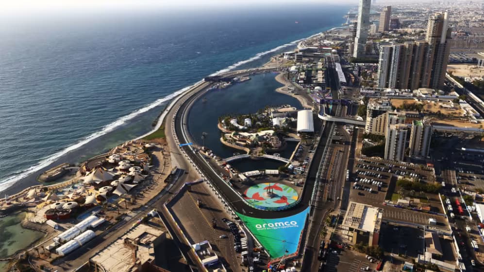 Arabie Saoudite : aux Essais Libres 1, Alonso confirme sa troisième place et Verstappen encore premier