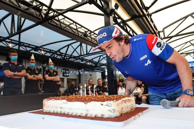 Anniversaire Alonso Alpine