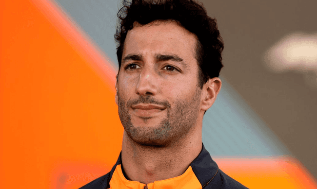 Daniel Ricciardo en combinaison McLaren