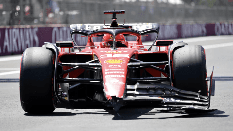La monoplace de Charles Leclerc esquintée malgré sa première place au Sprint Shootout de Bakou