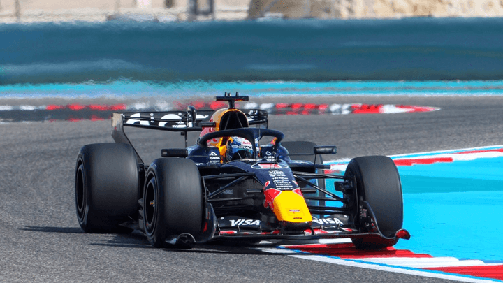 Max Verstappen au volant de la Red Bull RB22 lors des essais hivernaux 2026 à Bahreïn