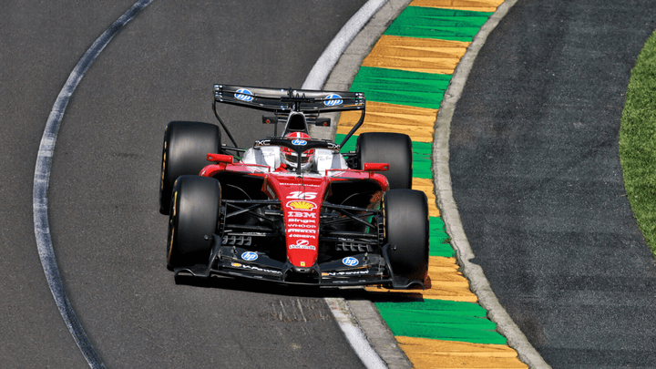 Charles Leclerc au volant de sa Ferrari SF-26 lors des EL1 du Grand Prix d'Australie 2026 à Melbourne