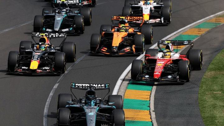 Bataille en piste entre Mercedes et ses équipes clientes en Formule 1