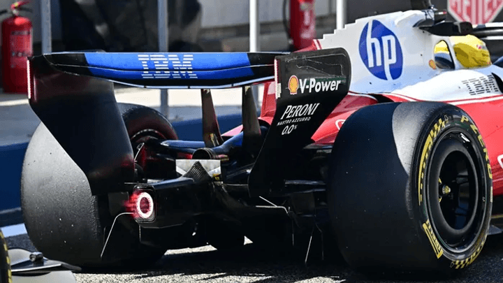 Aileron arrière "Macarena" de Ferarri en 2026