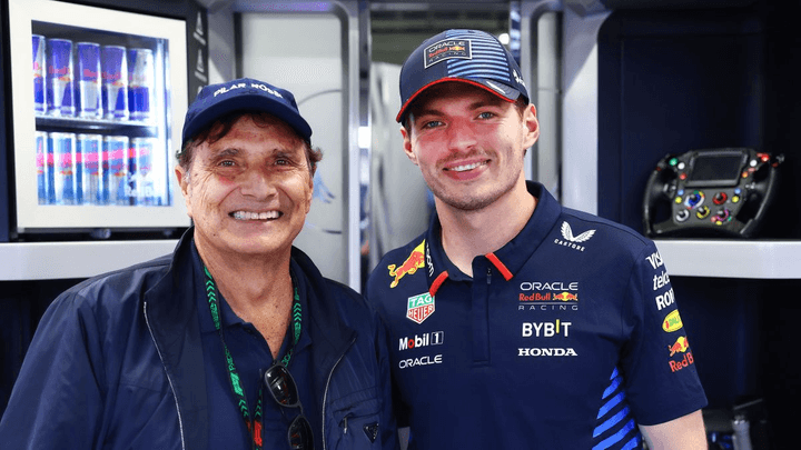 Max Verstappen et Nelson Piquet en combinaison Red Bull Racing Oracle