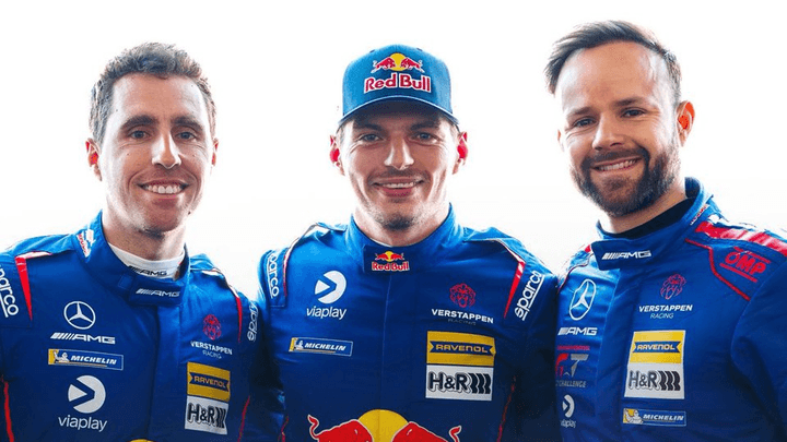 Les pilotes Mercedes-AMG GT3 Red Bull Racing en action sur le Nürburgring de la NLS2