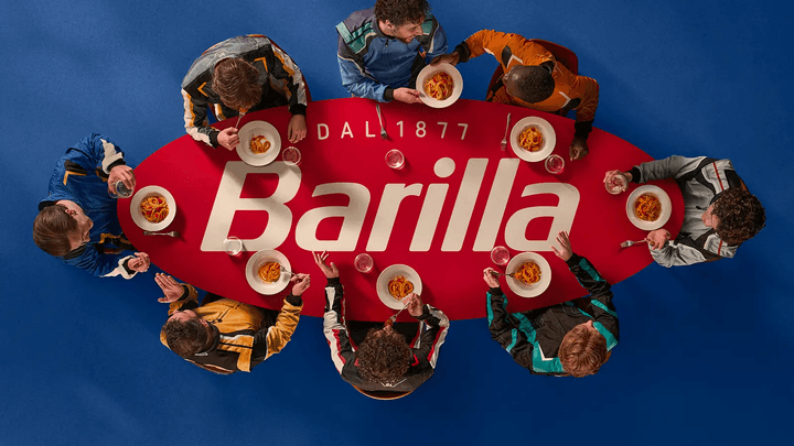 Monoplace de F1 construite avec des pâtes Racing Wheels Barilla, illustrant le partenariat innovant entre la marque alimentaire et la Formule 1