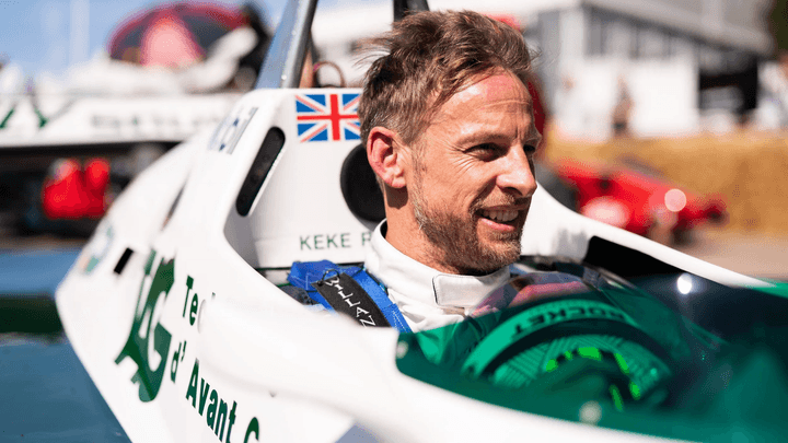 Jenson Button au volant de la Brawn BGP 001 lors d'une exhibition