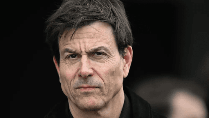 Portrait de Toto Wolff, directeur de l'équipe Mercedes-AMG F1, lors d'une conférence