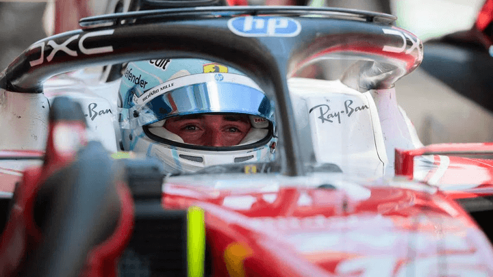 Gros plan sur un pilote Ferrari dans son cockpit, concentré avant les qualifications du Grand Prix de Miami